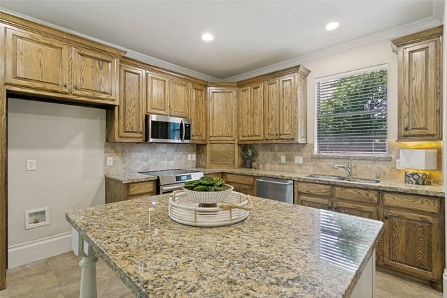 4609 Walnut Street, Flower Mound, TX 75028