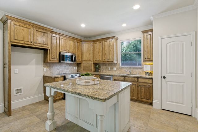 4609 Walnut Street, Flower Mound, TX 75028