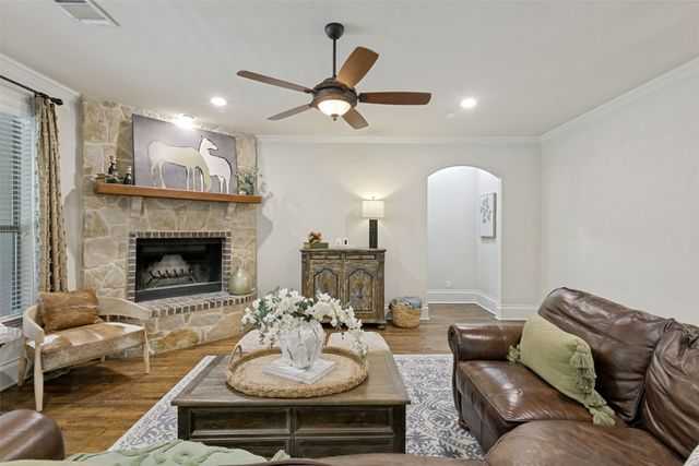 4609 Walnut Street, Flower Mound, TX 75028