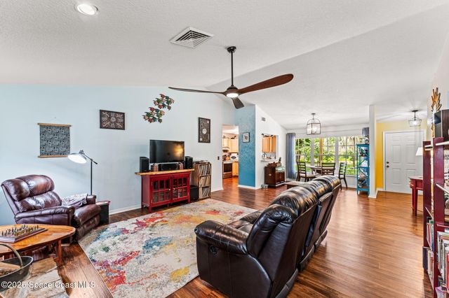 3565 Johns Road, Mims, FL 32754