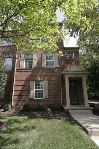 27864 Declaration Road, Novi, MI 48377