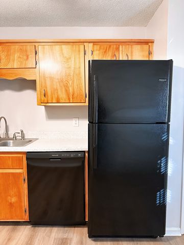 470 Martha Ln Apt H, Clarksville, TN 37043