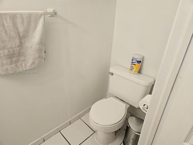 870 NE 212th Terrace 2, Miami, FL 33179