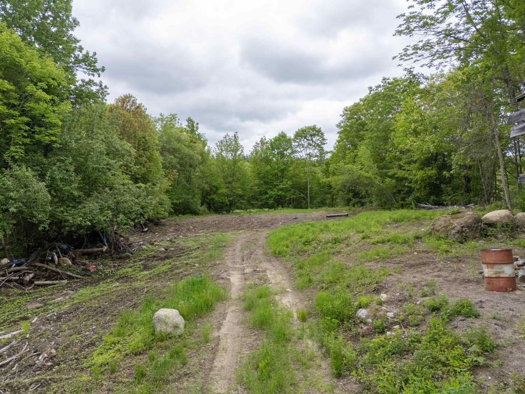 42 Pleasant Street, Antrim, NH 03440