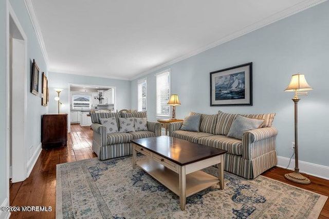 12 Reese Avenue, Lavallette, NJ 08735