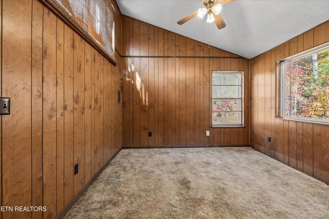 320 Caney Branch Rd, Tellico Plains, TN 37385