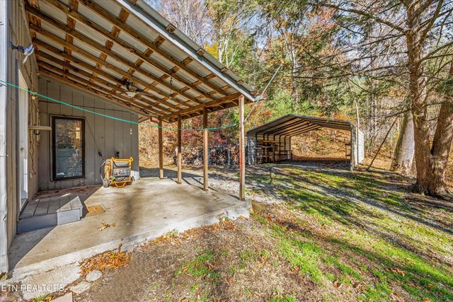 320 Caney Branch Rd, Tellico Plains, TN 37385