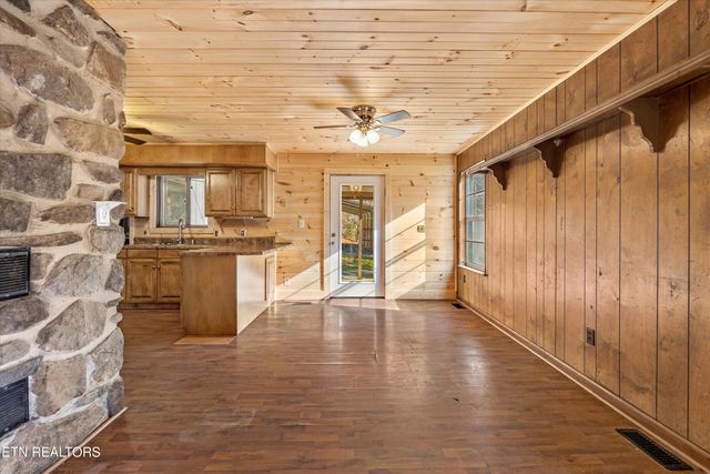 320 Caney Branch Rd, Tellico Plains, TN 37385