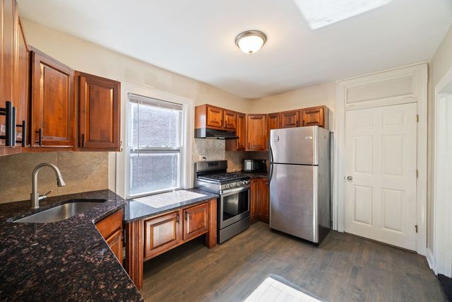 5412 N Western Avenue, Chicago, IL 60625