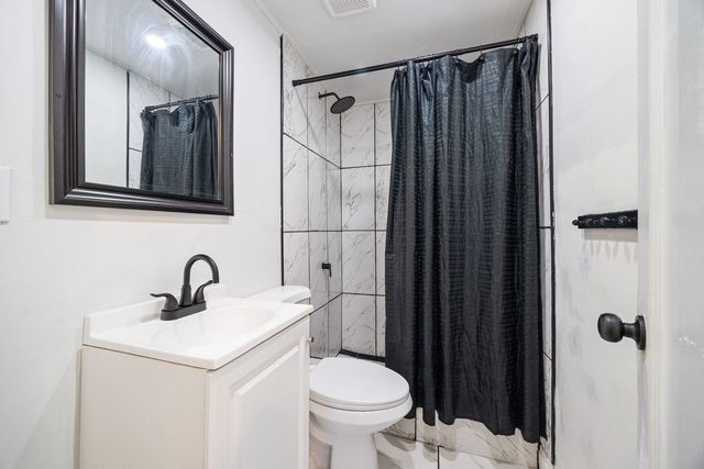 5412 N Western Avenue, Chicago, IL 60625