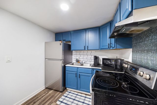 5412 N Western Avenue, Chicago, IL 60625