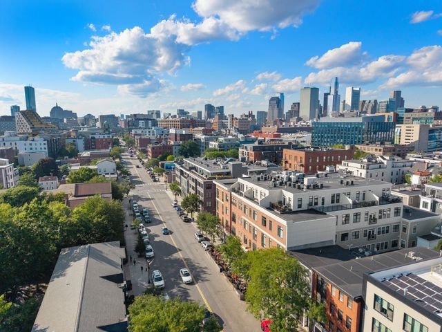 170 W Broadway 411, Boston, MA 02127