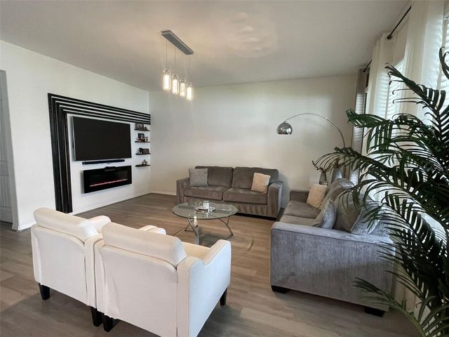 2342 BEACON LANDING CIRCLE, Orlando, FL 32824