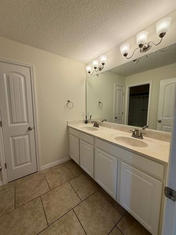 2342 BEACON LANDING CIRCLE, Orlando, FL 32824