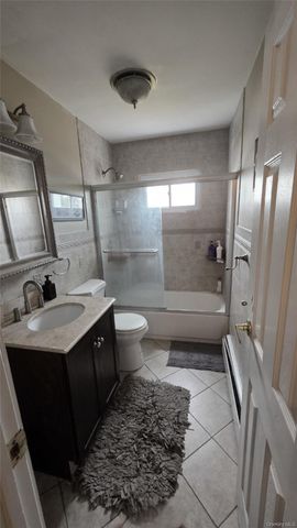 8 Lion Lane, North Babylon, NY 11703