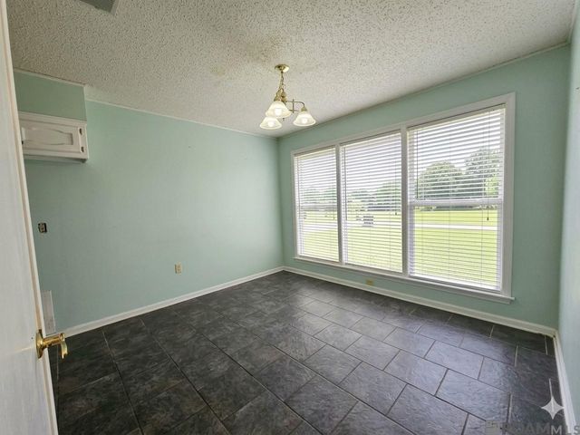 1128 Briarhurst Dr, Baton Rouge, LA 70810