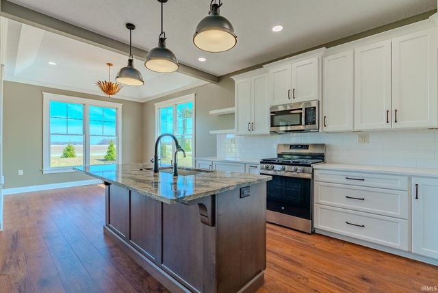 16 Creekside Lane, Wabash, IN 46992