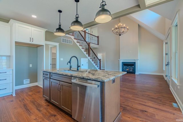 16 Creekside Lane, Wabash, IN 46992