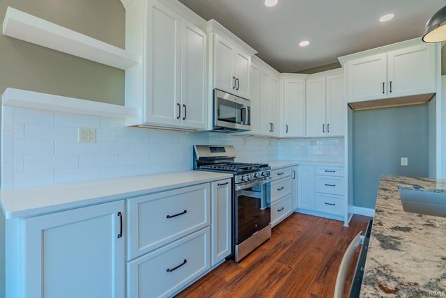 16 Creekside Lane, Wabash, IN 46992