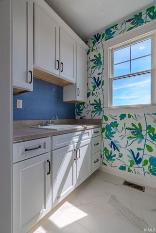 16 Creekside Lane, Wabash, IN 46992