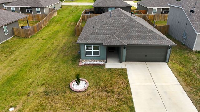 2405 Stillwater Drive, Ponder, TX 76259