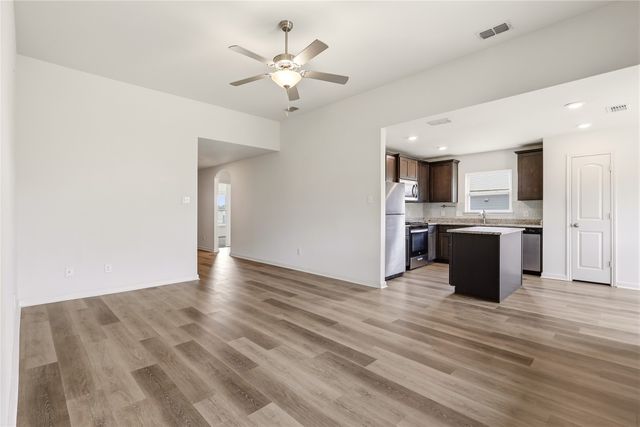 2405 Stillwater Drive, Ponder, TX 76259
