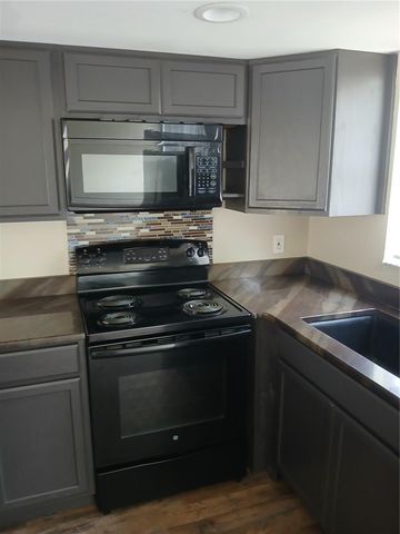 5704 ILLINOIS AVENUE, New Port Richey, FL 34652