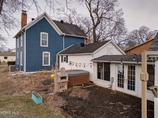 1195 Farnsworth Road, Waterville, OH 43566