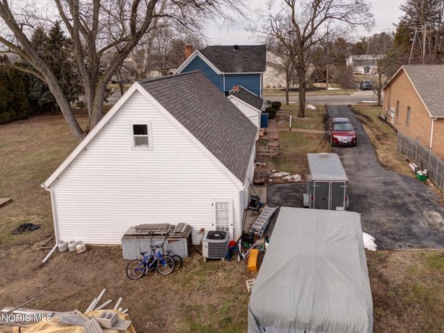 1195 Farnsworth Road, Waterville, OH 43566