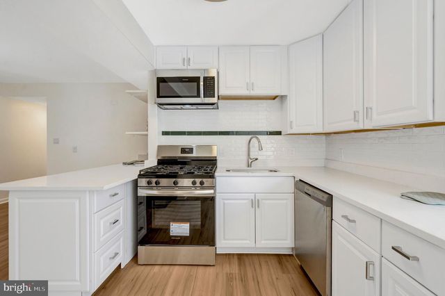 122 SCOTT DR, Manassas Park, VA 20111