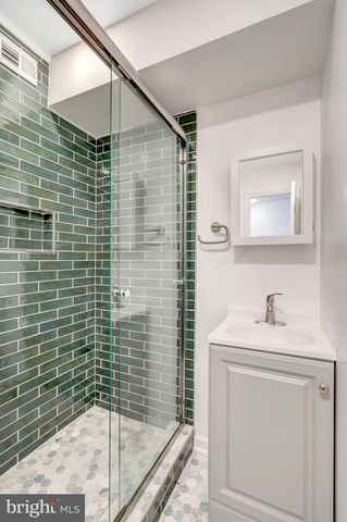 122 SCOTT DR, Manassas Park, VA 20111