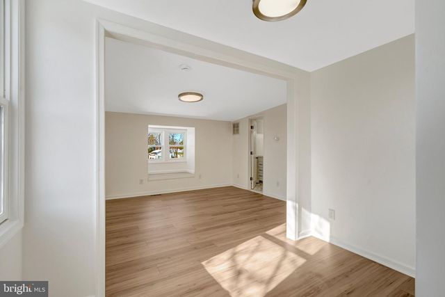 122 SCOTT DR, Manassas Park, VA 20111