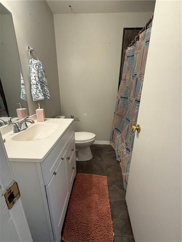 3166 Demetropolis Road, Mobile, AL 36693