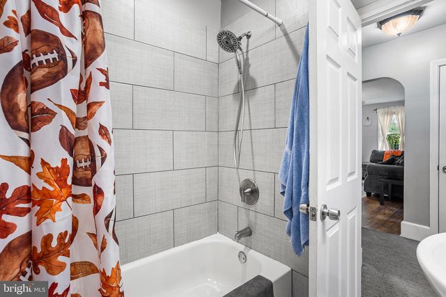28 6TH AVE, Glendora, NJ 08029