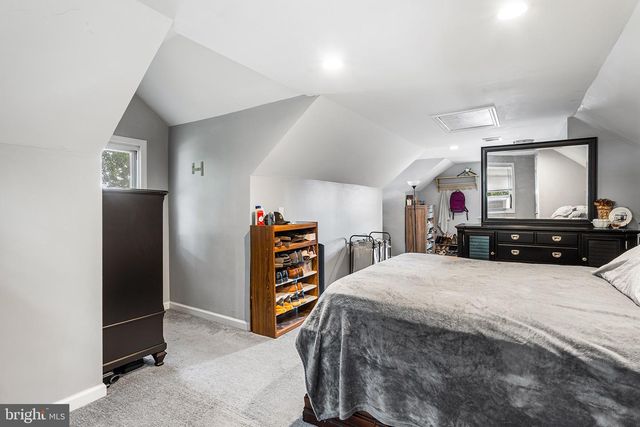 28 6TH AVE, Glendora, NJ 08029