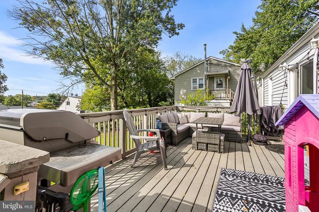 28 6TH AVE, Glendora, NJ 08029