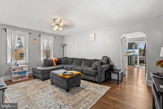 28 6TH AVE, Glendora, NJ 08029