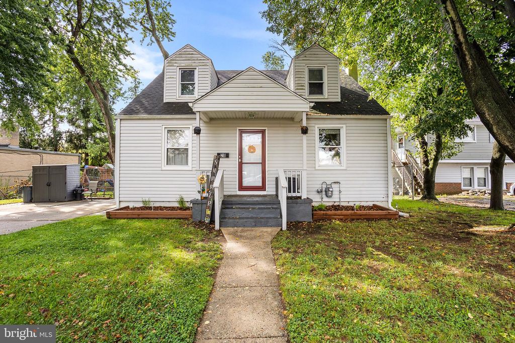 28 6TH AVE, Glendora, NJ 08029