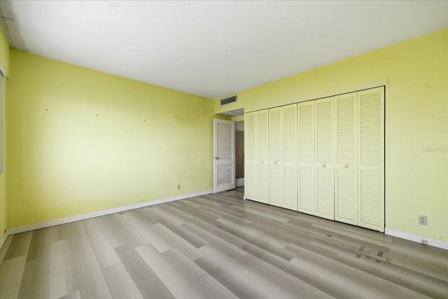 31 ISLAND WAY 1205, Clearwater Beach, FL 33767