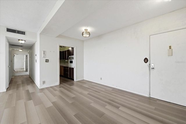 31 ISLAND WAY 1205, Clearwater Beach, FL 33767