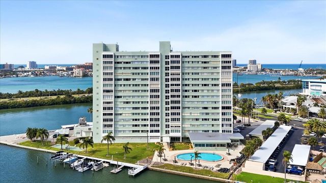 31 ISLAND WAY 1205, Clearwater Beach, FL 33767