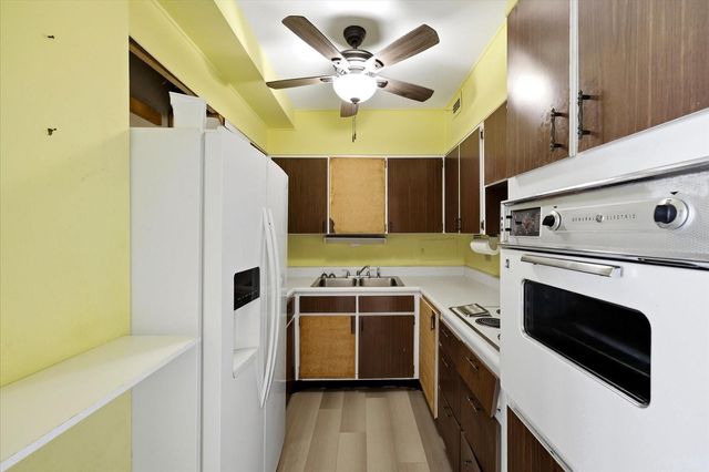 31 ISLAND WAY 1205, Clearwater Beach, FL 33767