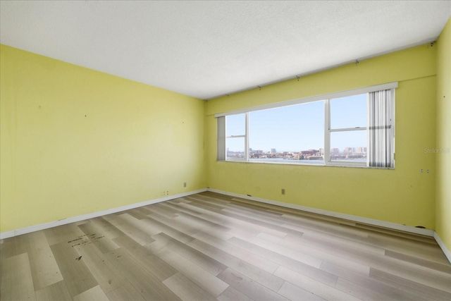 31 ISLAND WAY 1205, Clearwater Beach, FL 33767