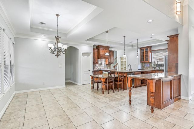 612 Northfield Drive, Friendswood, TX 77546