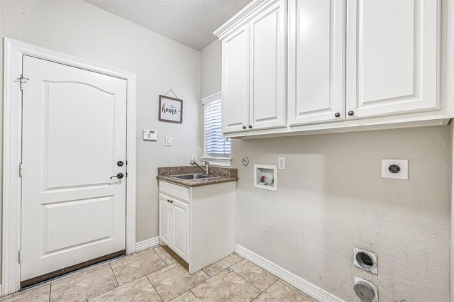 612 Northfield Drive, Friendswood, TX 77546