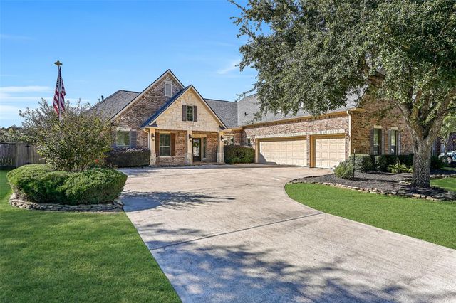 612 Northfield Drive, Friendswood, TX 77546