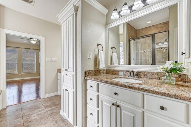 612 Northfield Drive, Friendswood, TX 77546