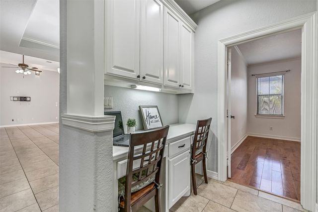 612 Northfield Drive, Friendswood, TX 77546