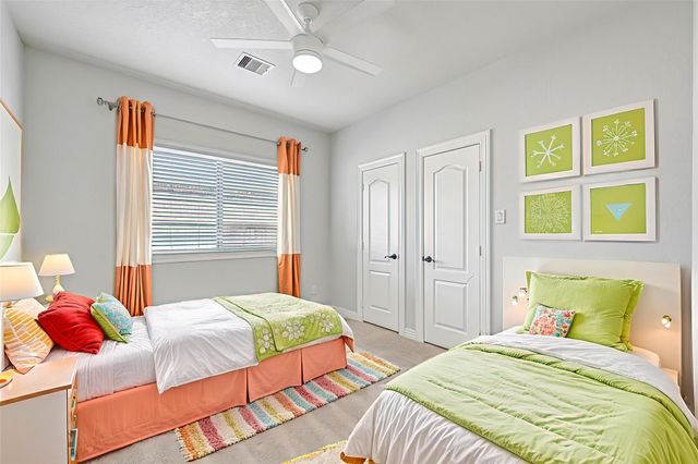 612 Northfield Drive, Friendswood, TX 77546