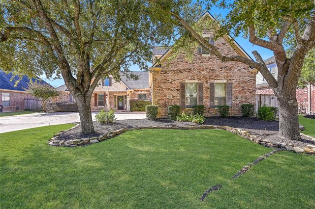 612 Northfield Drive, Friendswood, TX 77546